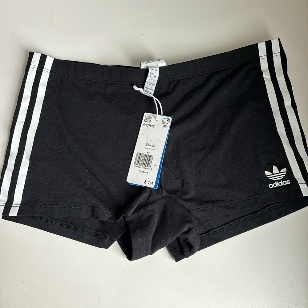 Adidas Shortie